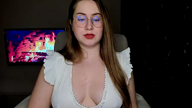 Snapshot of SeasonalSomeone chatting on 12, 3, 2025 SeasonalSomeone online show from 12, 3, 2025