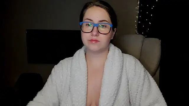 Snapshot of SeasonalSomeone chatting on 31, 10, 2025 SeasonalSomeone online show from 31, 10, 2025