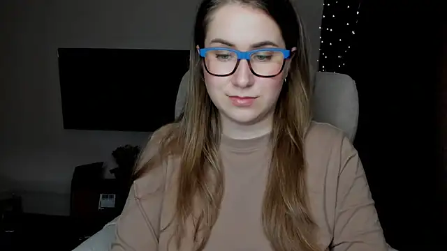 Snapshot of SeasonalSomeone chatting on 1, 11, 2025 SeasonalSomeone online show from 1, 11, 2025