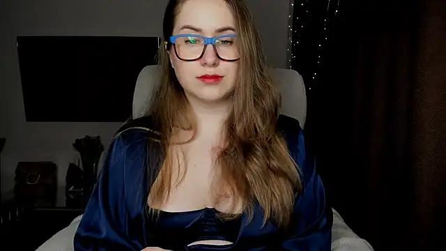 Snapshot of SeasonalSomeone chatting on 20, 11, 2025 SeasonalSomeone online show from 20, 11, 2025