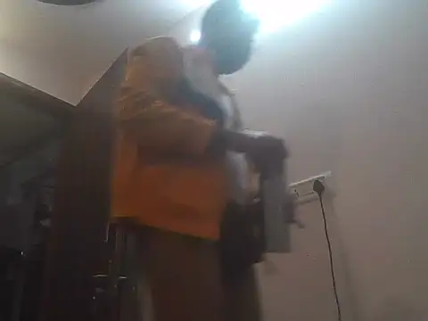 Snapshot of hotindianstud chatting on 18, 2, 2025 hotindianstud online show from 18, 2, 2025