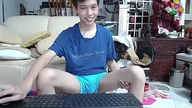 Snapshot of andrewooi chatting on 6, 12, 2024 andrewooi online show from 6, 12, 2024