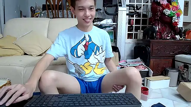 Snapshot of andrewooi chatting on 16, 1, 2025 andrewooi online show from 16, 1, 2025