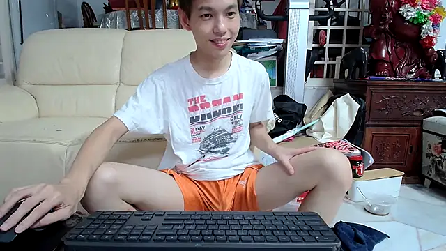 Snapshot of andrewooi chatting on 16, 2, 2025 andrewooi online show from 16, 2, 2025