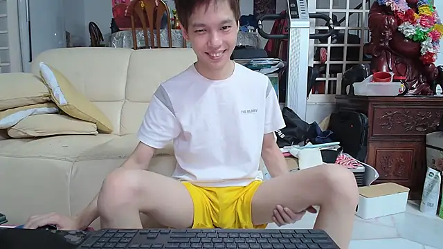 Snapshot of andrewooi chatting on 20, 2, 2025 andrewooi online show from 20, 2, 2025