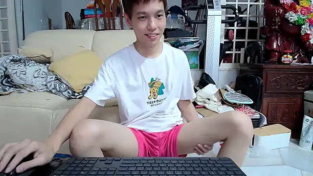 Snapshot of andrewooi chatting on 23, 2, 2025 andrewooi online show from 23, 2, 2025