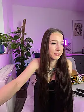 Snapshot of Trixie-Tainted chatting on 9, 12, 2024 Trixie-Tainted online show from 9, 12, 2024