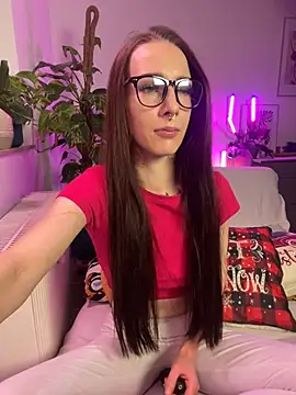 Snapshot of Trixie-Tainted chatting on 2, 1, 2025 Trixie-Tainted online show from 2, 1, 2025