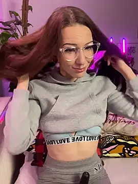 Snapshot of Trixie-Tainted chatting on 3, 1, 2025 Trixie-Tainted online show from 3, 1, 2025