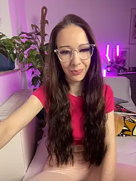 Snapshot of Trixie-Tainted chatting on 7, 1, 2025 Trixie-Tainted online show from 7, 1, 2025