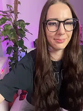 Snapshot of Trixie-Tainted chatting on 8, 1, 2025 Trixie-Tainted online show from 8, 1, 2025