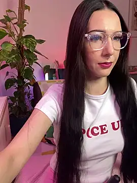 Snapshot of Trixie-Tainted chatting on 15, 2, 2025 Trixie-Tainted online show from 15, 2, 2025