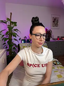 Snapshot of Trixie-Tainted chatting on 17, 3, 2025 Trixie-Tainted online show from 17, 3, 2025