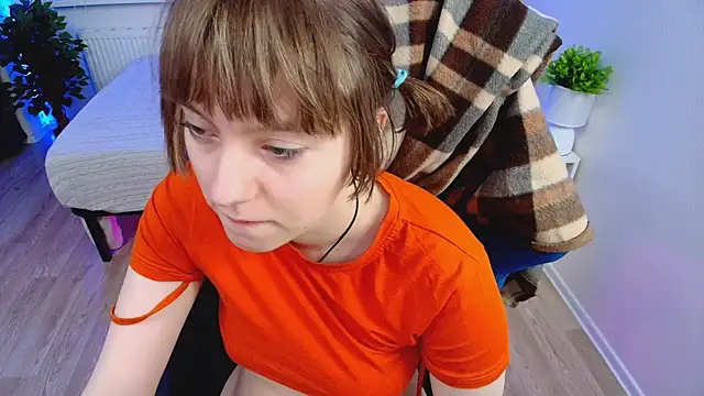 Snapshot of CranberryHot chatting on 20, 2, 2025 CranberryHot online show from 20, 2, 2025