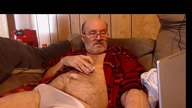 Snapshot of snickers1 chatting on 22, 4, 2026 snickers1 online show from 22, 4, 2026