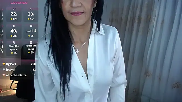 Snapshot of _steffy_ chatting on 25, 2, 2025 steffy online show from 25, 2, 2025