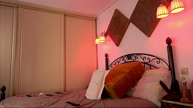 Snapshot of einneuesleben chatting on 19, 2, 2025 einneuesleben online show from 19, 2, 2025