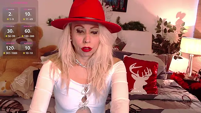 Snapshot of Luci_evans chatting on 23, 11, 2025 Luci evans online show from 23, 11, 2025