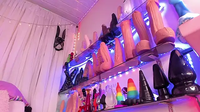 christymilkk online show from 29, 12, 2024