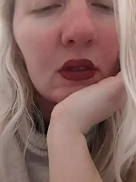 Snapshot of Mllesha74000 chatting on 11, 2, 2025 Mllesha74000 online show from 11, 2, 2025