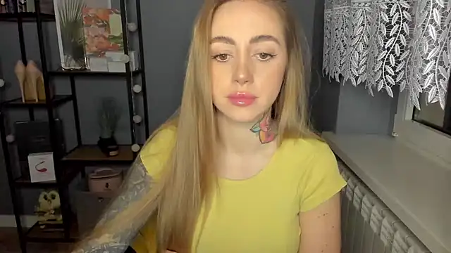 Snapshot of sexyCoralie chatting on 7, 1, 2025 sexyCoralie online show from 7, 1, 2025