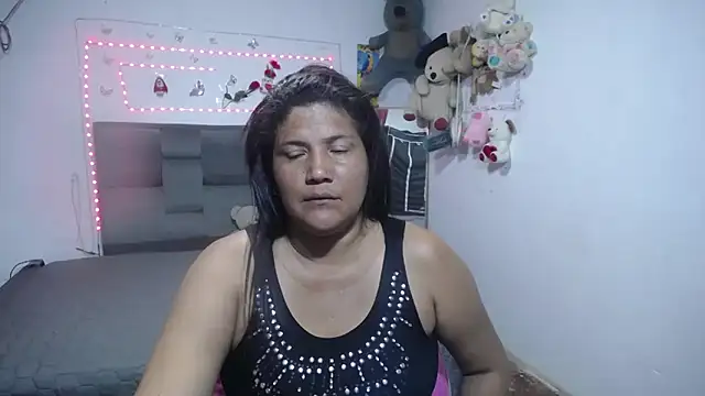 Sharloth milf online show from 5, 1, 2026