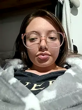 Snapshot of linda-schmidt chatting on 30, 11, 2025 linda-schmidt online show from 30, 11, 2025