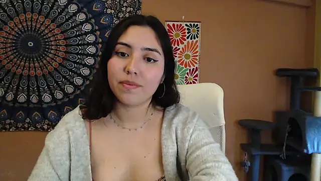 Snapshot of IntimateTales chatting on 10, 1, 2025 IntimateTales online show from 10, 1, 2025