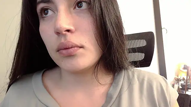 Snapshot of Honey_Aynur20 chatting on 5, 12, 2024 Honey Aynur20 online show from 5, 12, 2024