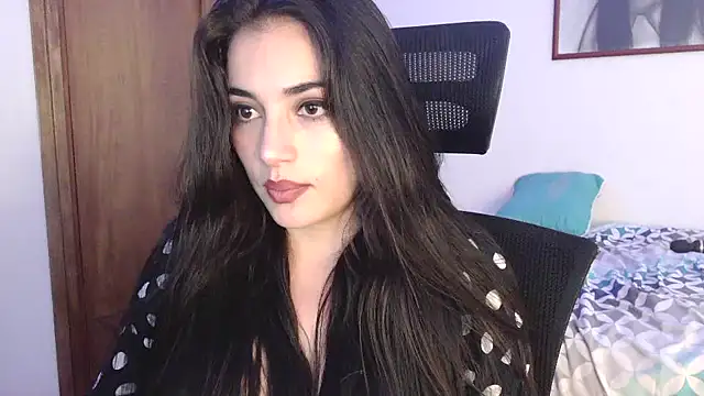 Snapshot of Honey_Aynur20 chatting on 14, 10, 2025 Honey Aynur20 online show from 14, 10, 2025
