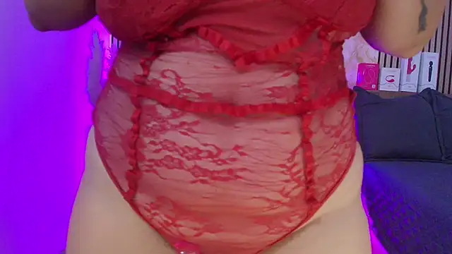 Snapshot of JuliRamirez chatting on 26, 10, 2025 JuliRamirez online show from 26, 10, 2025