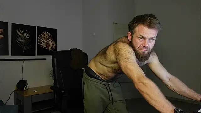 Snapshot of Tommy_Burnz chatting on 17, 11, 2025 Tommy Burnz online show from 17, 11, 2025