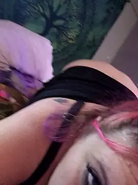 Snapshot of PinkyMarie0729 chatting on 10, 11, 2025 PinkyMarie0729 online show from 10, 11, 2025