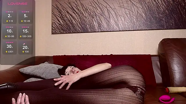 ElizabethLong online show from 13, 9, 2025