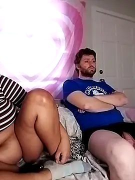 Snapshot of TasteeKitty chatting on 28, 2, 2025 TasteeKitty online show from 28, 2, 2025