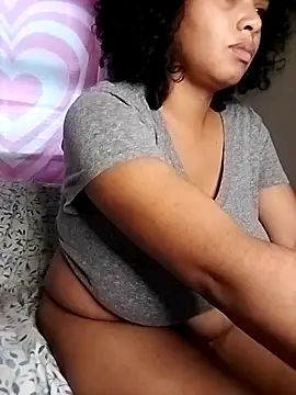 Snapshot of TasteeKitty chatting on 18, 9, 2025 TasteeKitty online show from 18, 9, 2025