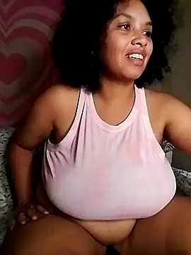 Snapshot of TasteeKitty chatting on 20, 10, 2025 TasteeKitty online show from 20, 10, 2025