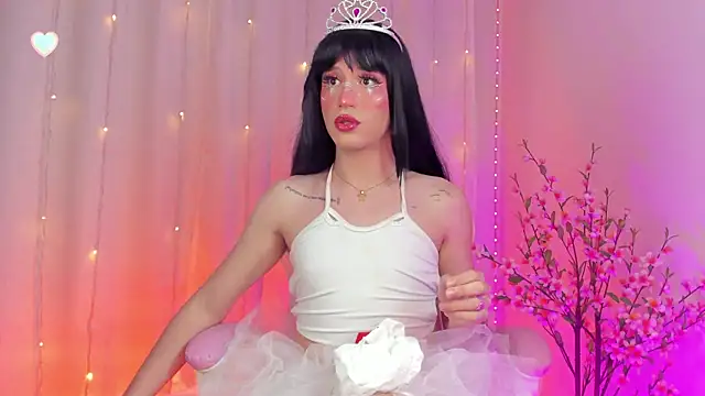 Snapshot of rosseblondee chatting on 1, 11, 2025 rosseblondee online show from 1, 11, 2025