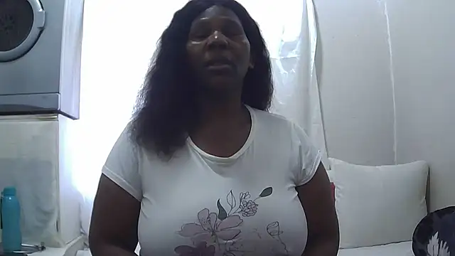 Snapshot of Delicioussexy chatting on 15, 10, 2025 Delicioussexy online show from 15, 10, 2025