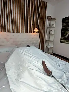 valerie lya online show from 10, 2, 2026