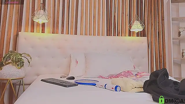 valerie lya online show from 8, 4, 2026