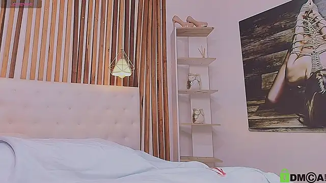 valerie lya online show from 14, 4, 2026