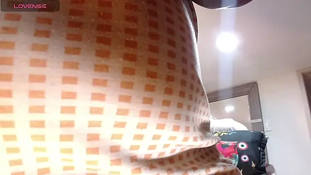 TamyJhonson online show from 27, 10, 2025