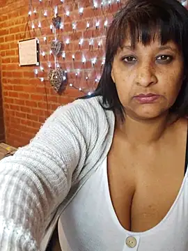 Snapshot of Lilybanx chatting on 23, 2, 2025 Lilybanx online show from 23, 2, 2025