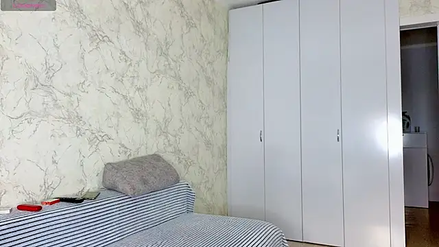 sweeetgirls2021 online show from 6, 2, 2026