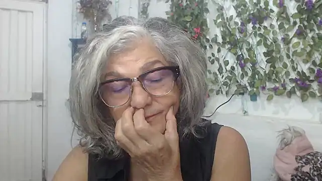 FunnyGrandma online show from 8, 12, 2024
