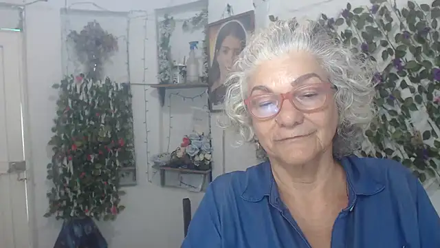 FunnyGrandma online show from 17, 11, 2025