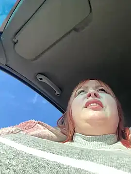 Snapshot of Model9798 chatting on 7, 3, 2025 Model9798 online show from 7, 3, 2025