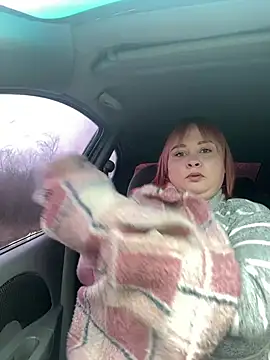 Snapshot of Model9798 chatting on 11, 3, 2025 Model9798 online show from 11, 3, 2025