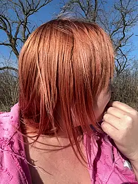 Snapshot of Model9798 chatting on 12, 3, 2025 Model9798 online show from 12, 3, 2025